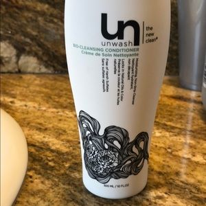 Unwash bio cleansing conditioner